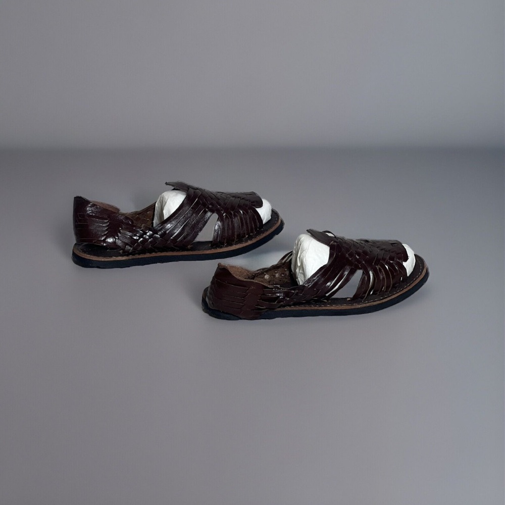 Men’s genuine Leather, Hand Woven De Classico Sandals. Brand New, Never Worn.